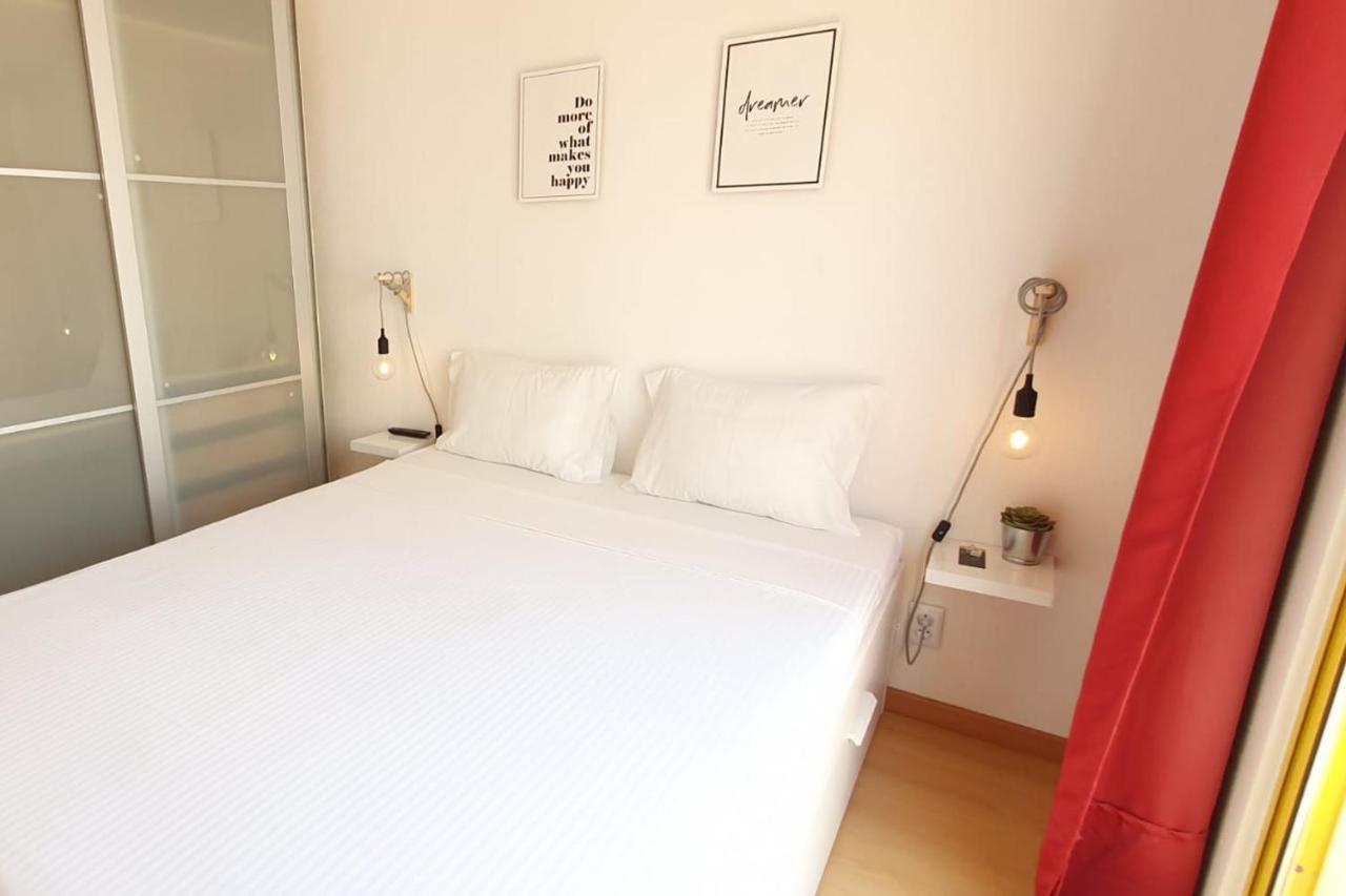 Lovelystay - Yellow Submarine House Lagos Ngoại thất bức ảnh