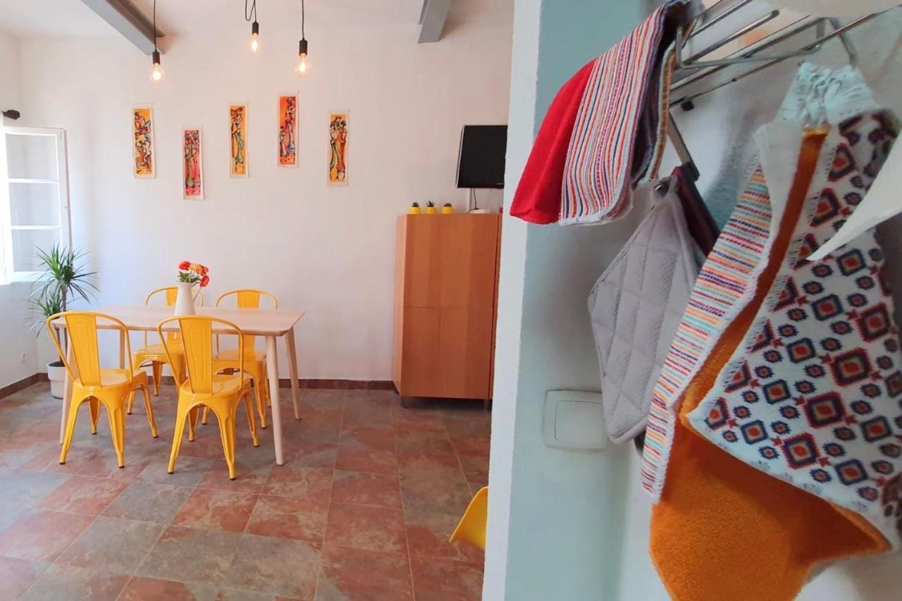 Lovelystay - Yellow Submarine House Lagos Ngoại thất bức ảnh