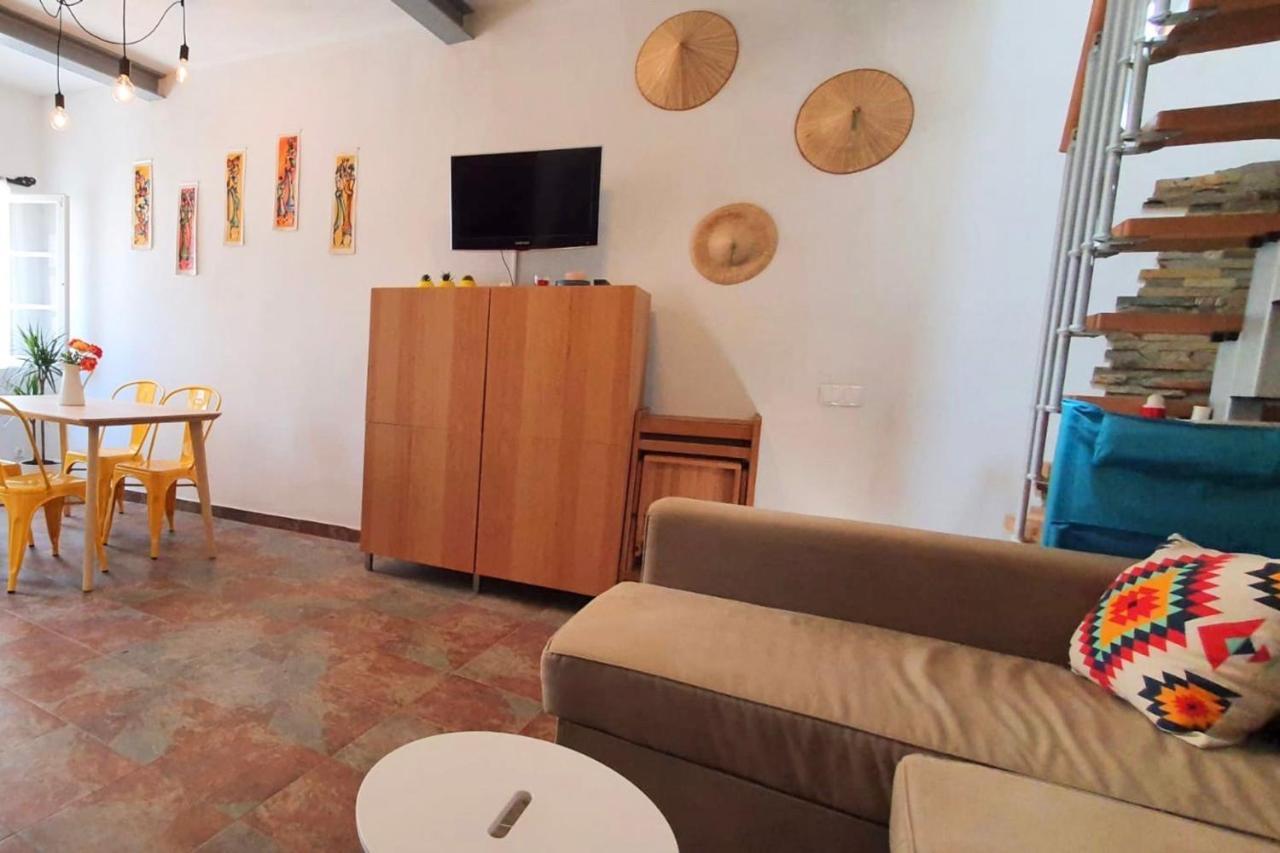 Lovelystay - Yellow Submarine House Lagos Ngoại thất bức ảnh